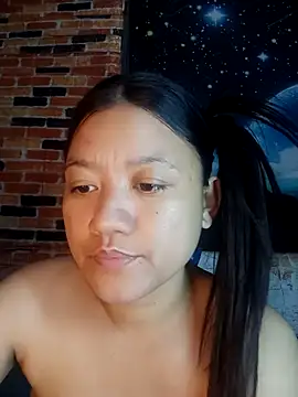 Webcam Model (Urchanel)  is live.Free join now!