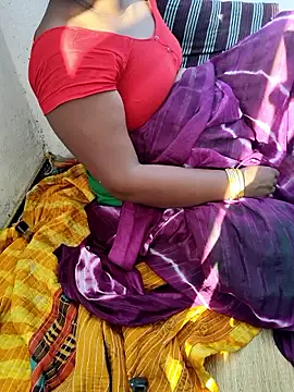 Desicouple1706 webcam