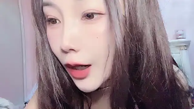 美女XinBaoa_156在线直播