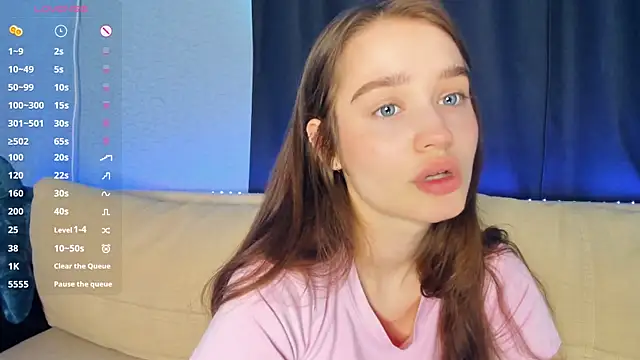 lovelyalivia live sex cam