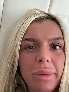 Irish_BarbieMilfx webcam