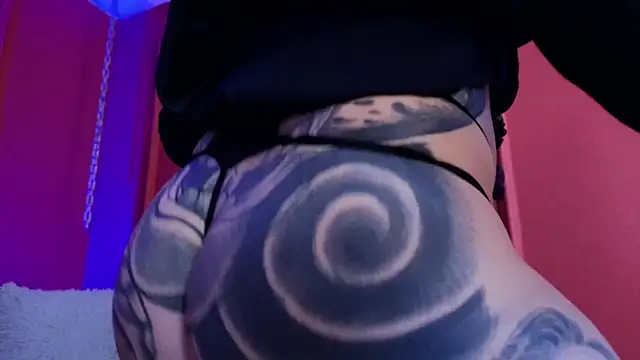 Julieta_Russell webcam