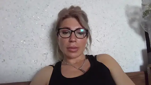 fox_red_lady7 webcam