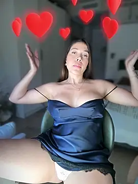 condes_carmen (F young) - topless + toy control