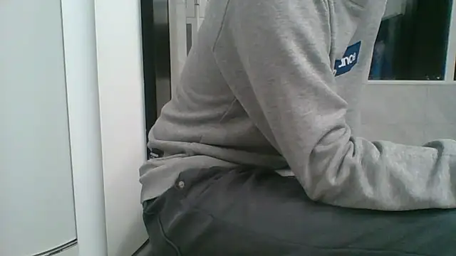 nole_china7 (Ask my age) - talk / fun / cum