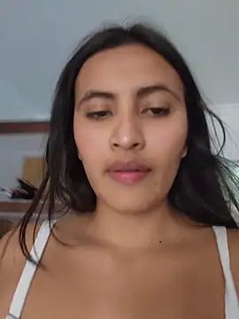 rumy_2005 (F teen) - Sensual striptease in the pool💦✨️