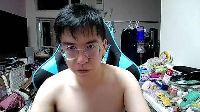 charlie_xdd (M young) - Cum at my colleague cup （射在同事水杯）off at 7