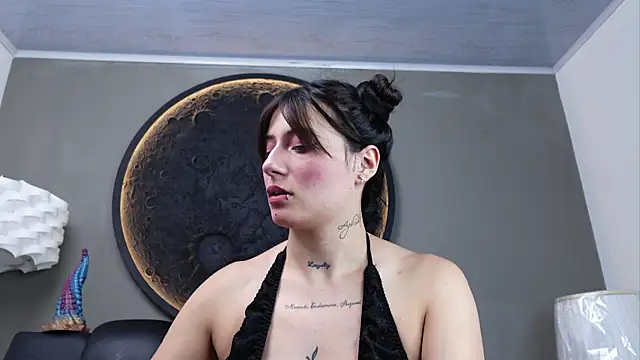 miss_sharlotte18 webcam