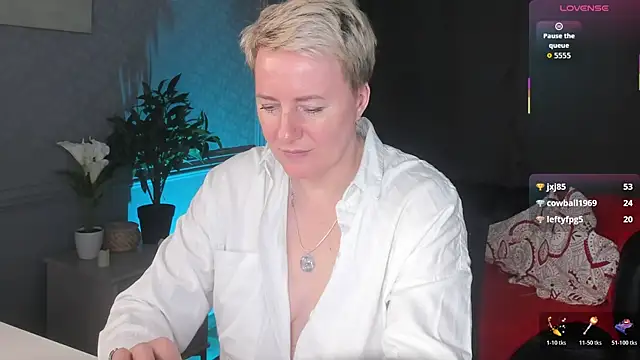 nika_smit - Nika_Smit's free webcam - UK Sex Cams