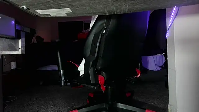 Dick_and_muscles webcam