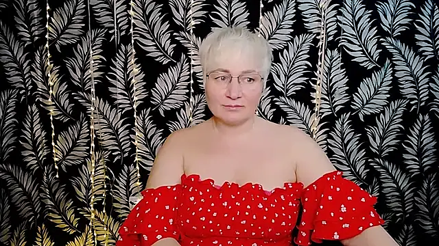 Olivia_playful webcam