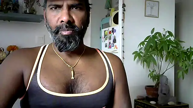 frenchblackc31 webcam