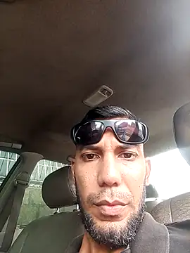 UnreadyChutzpa webcam