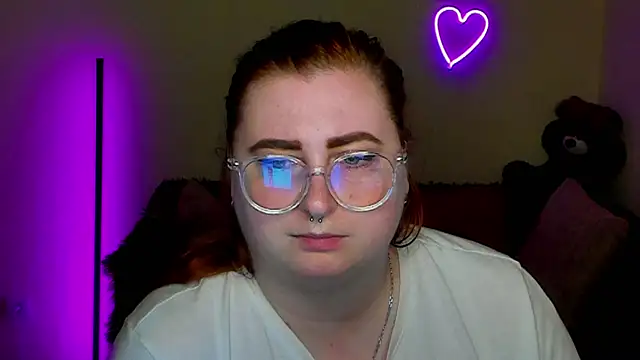 Alicia_love00 webcam