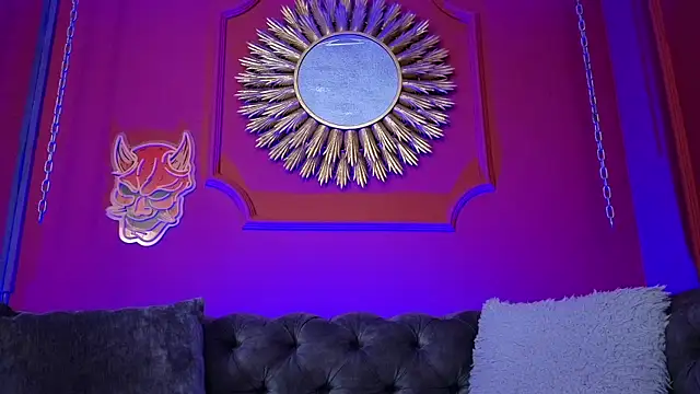 Julieta_Russell webcam