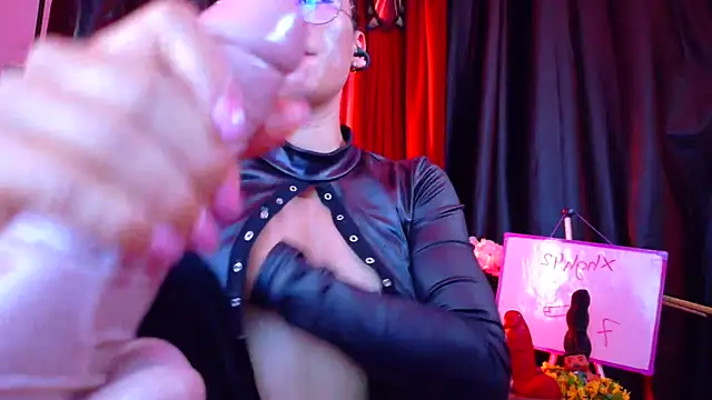 MistressSlut1 webcam