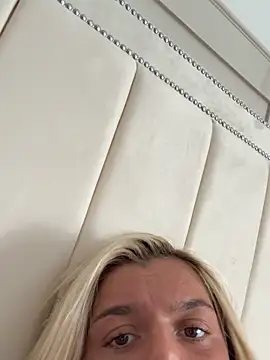 Irish_BarbieMilfx webcam