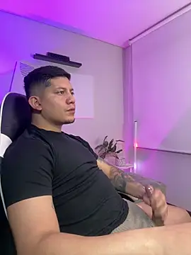 _robertobaggioo webcam