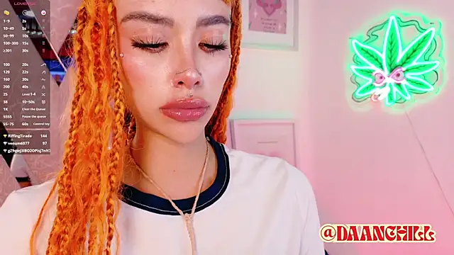 ScarlettRusso1 webcam