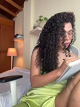 GabriSaenz Live Webcam on Stripchat