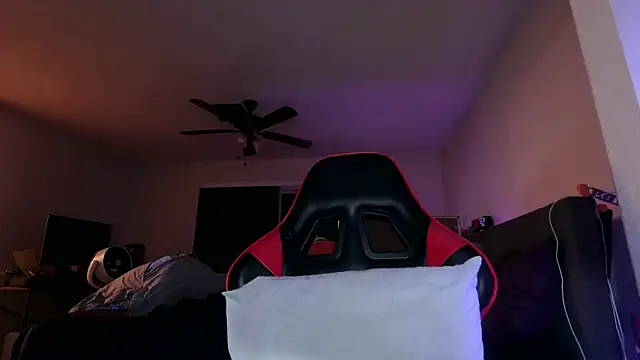 Dick_and_muscles webcam