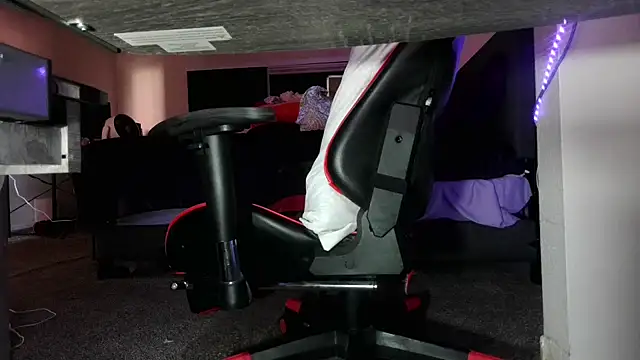 Dick_and_muscles webcam