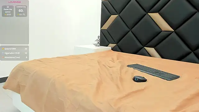 GeraldineSandoval webcam