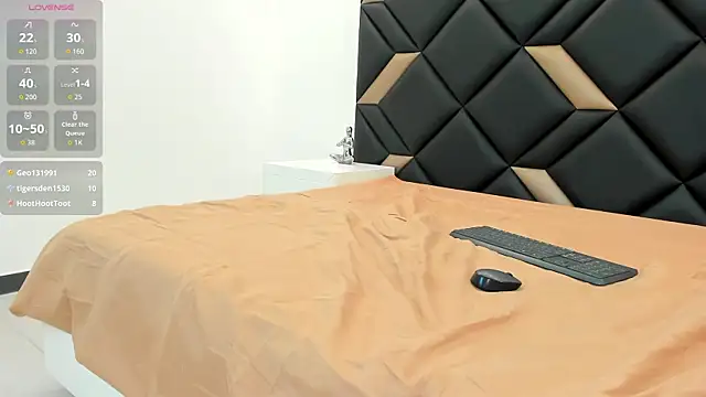 GeraldineSandoval webcam