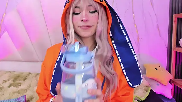 AliiceWonderland_ webcam