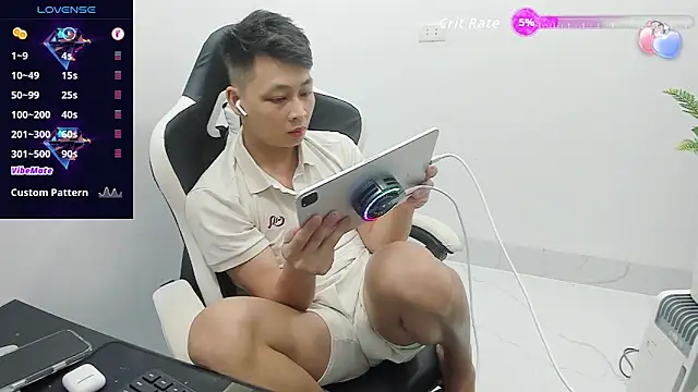 Preview Naughty___asian