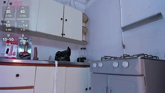 BustyGlow live sex cam