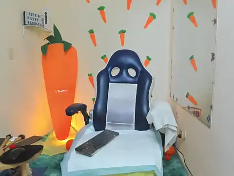 alexa-cooper- webcam