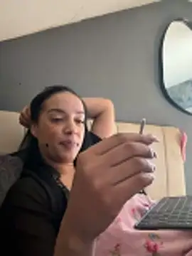 saskia_xx - Saskia_xx's free webcam - UK Sex Cams