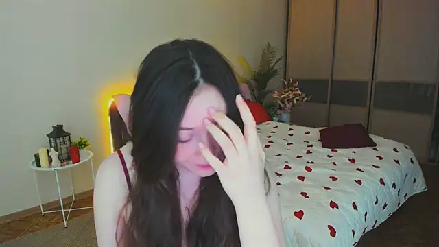 AlluringLookk webcam