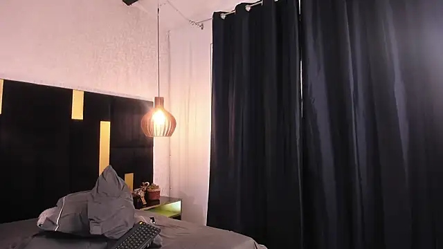 lucio__fox - Lucio__Fox's free webcam - UK Sex Cams