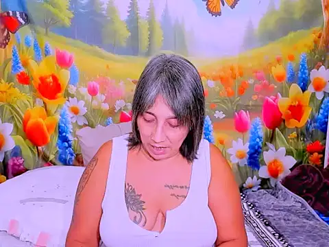 indianroxy webcam