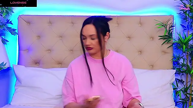 daliya_ - Daliya_'s free webcam - UK Sex Cams