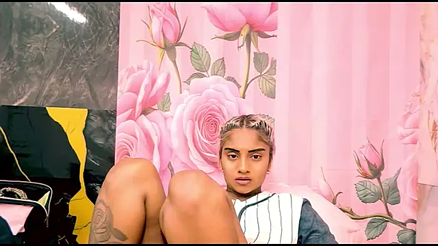 indian_barbie webcam