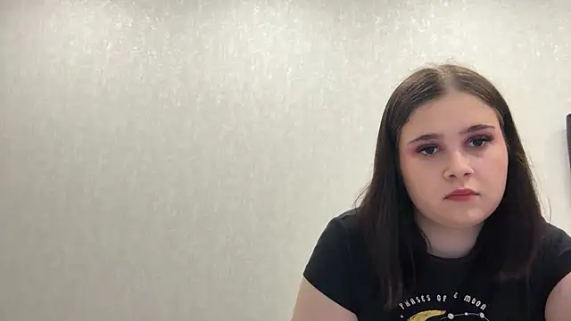melissa_charm_ (F teen) - Spank yourself 3 times