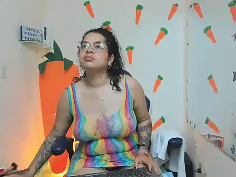 alexa-cooper- webcam