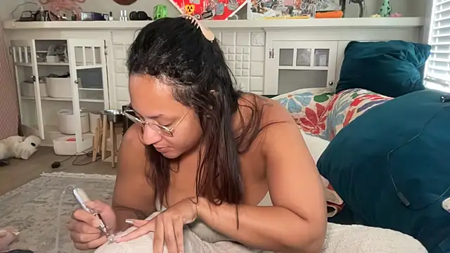 dreamyriri - Dreamyriri's free webcam