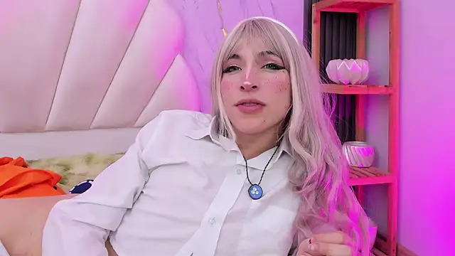 AliiceWonderland_ webcam