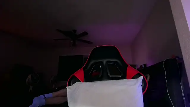 Dick_and_muscles webcam