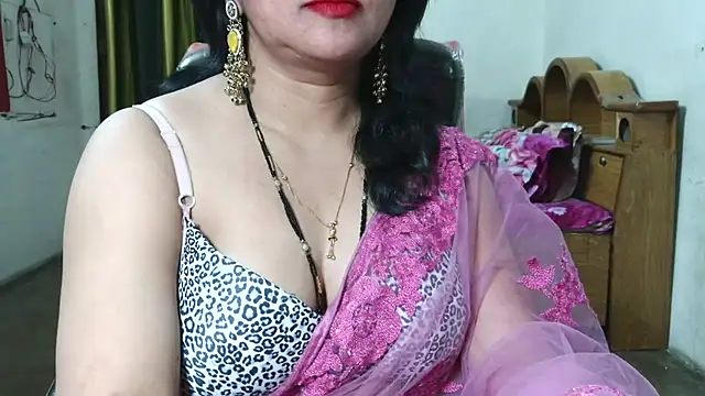 Cute_Mahi22 webcam