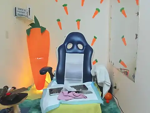 alexa-cooper- webcam