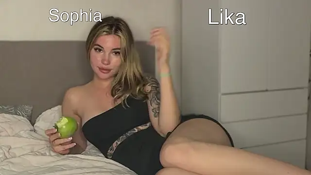 pinknoir - PinkNoir's free webcam - UK Sex Cams