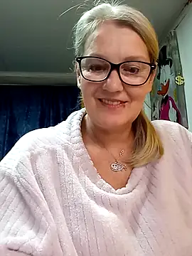 irinamaux live sex cam