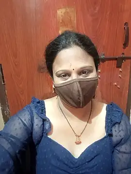 Latha_lovely webcam