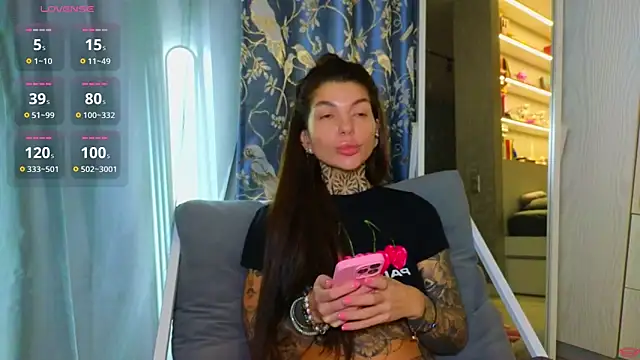 tattooedBabyy webcam