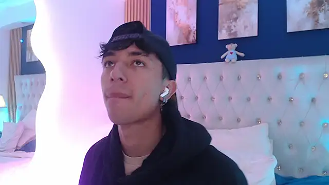 Aiden_Rivers_ webcam